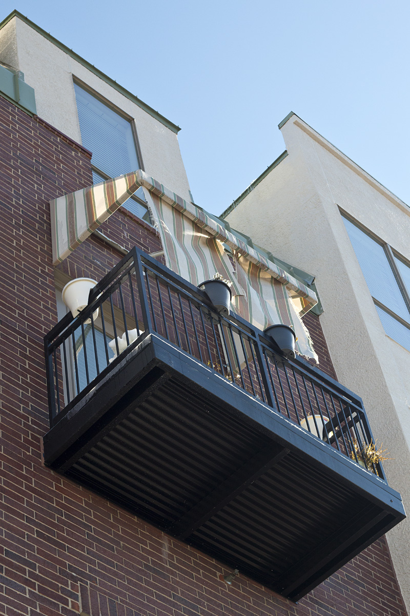 balconyice2.jpg
